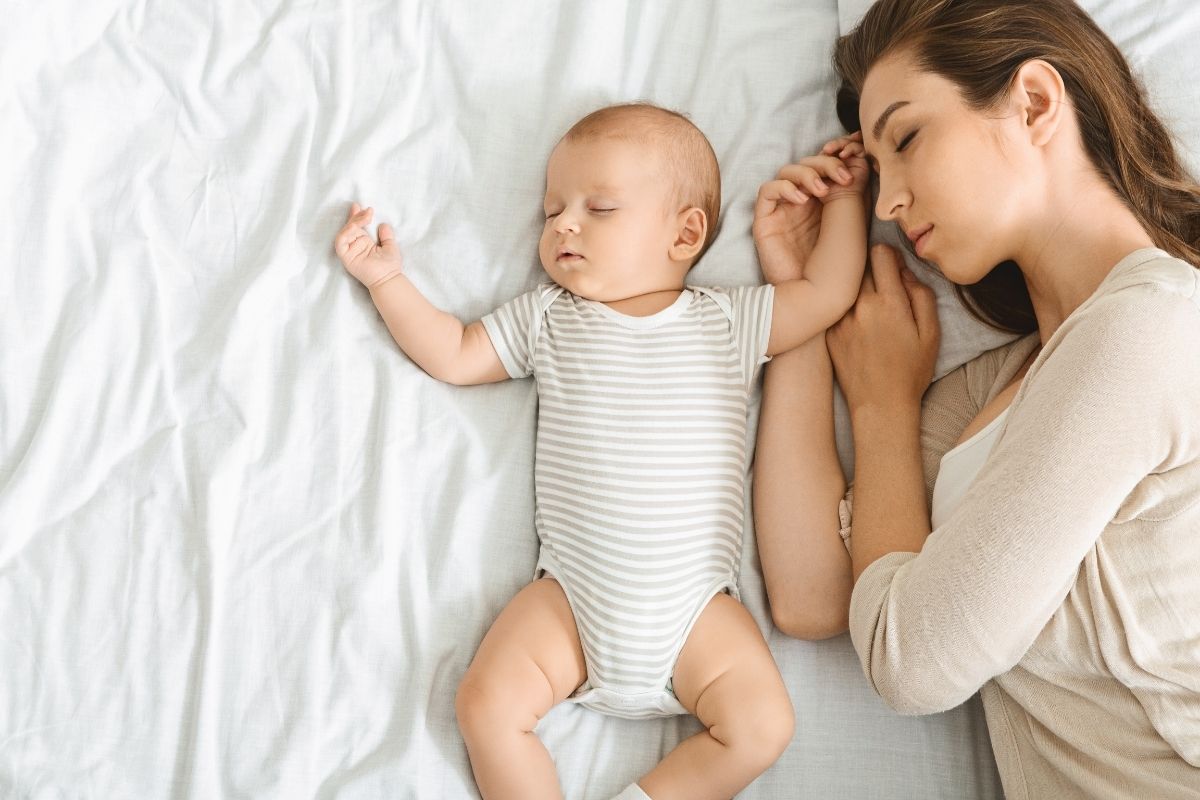 Come dormire bene in gravidanza e dopo la nascita del bambino